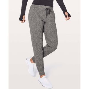 Lululemon Ready To Rulu Pant in heathered deep coal grey size 8